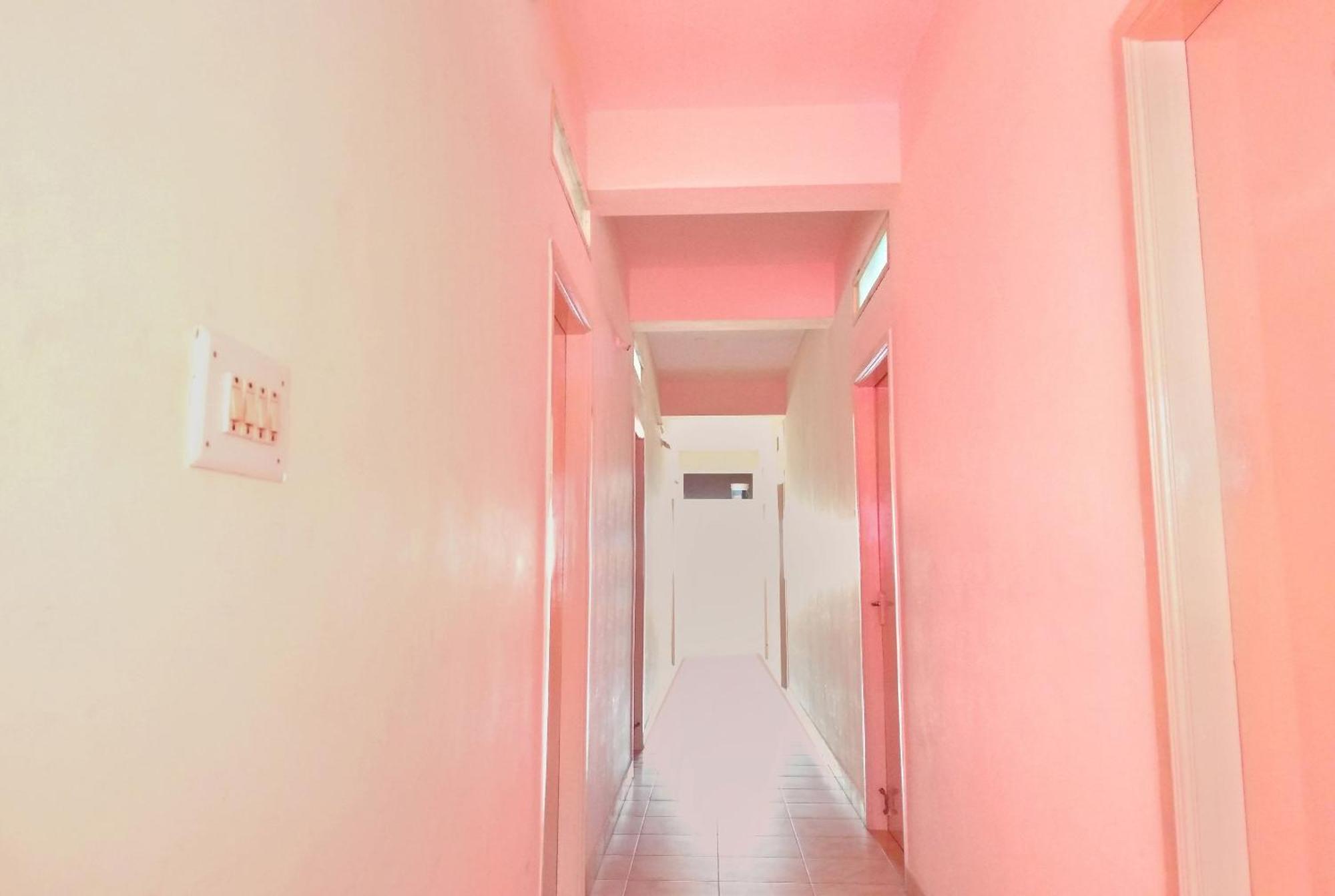 Super Hotel O Shree Mookambika Guest House Near Sri Someshwara Swami Temple Bangalore Eksteriør bilde